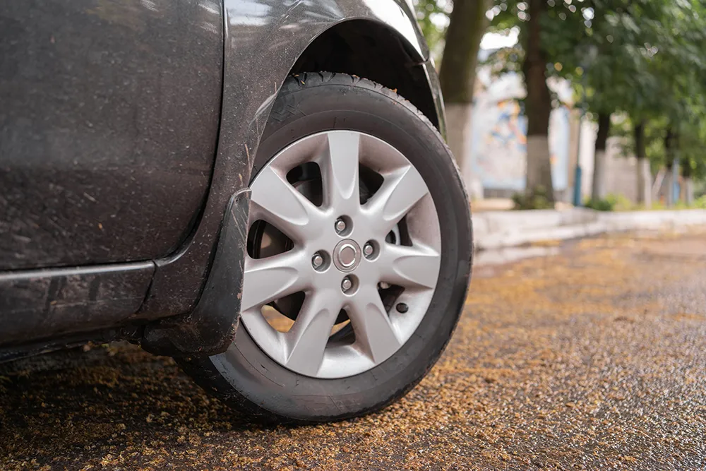 Enhancing Road Efficiency with Top-Notch Tire and Fleet Services
